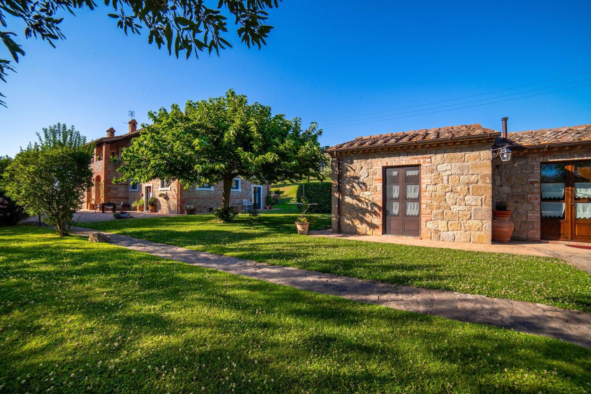 Palazzi Del Papa Pienza